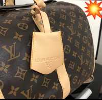 Geanta voiaj unisex Louis Vuitton, curea detașabilă umar,saculet, etic