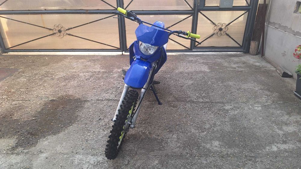 Yamaha TT-R 125, 2003 | Moto Cross - acte |