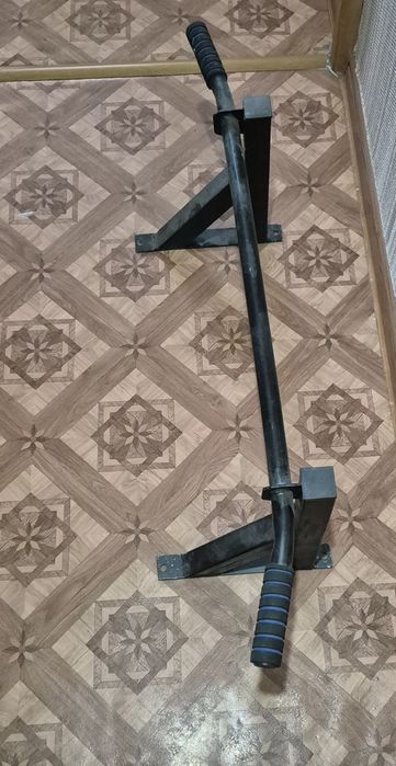 Турник железный Срочно