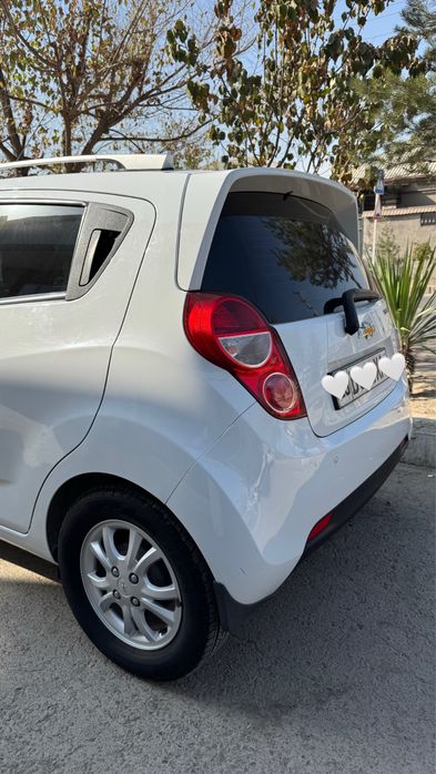 Продается машина Спарк