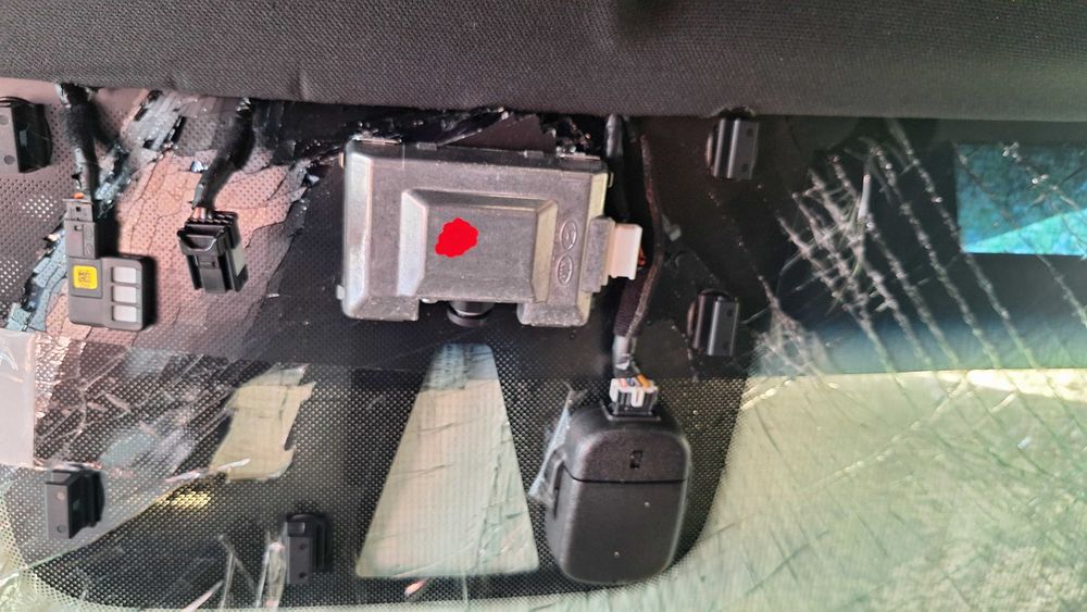 Черен централен плафон + черни сенници и др. KIA Seed