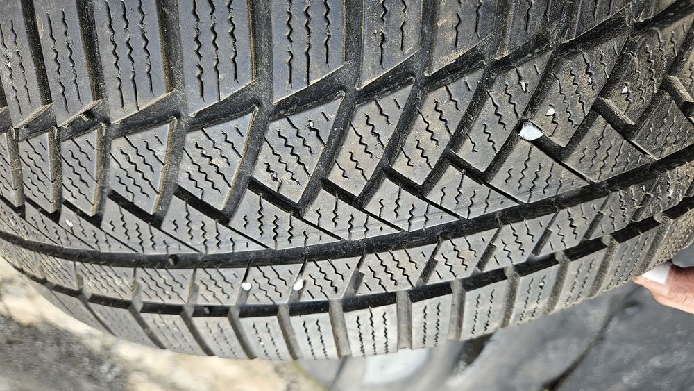 2бр гуми 215 55 18 континентал дот 20