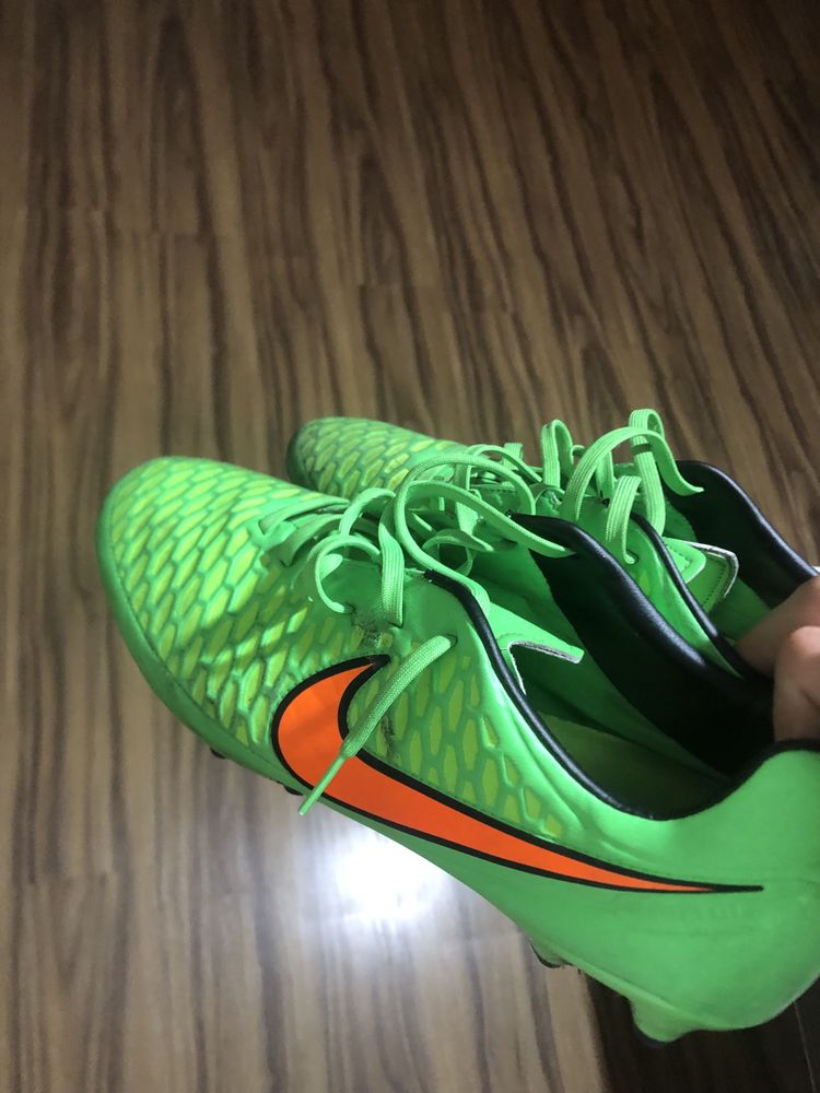 Nike magista orden