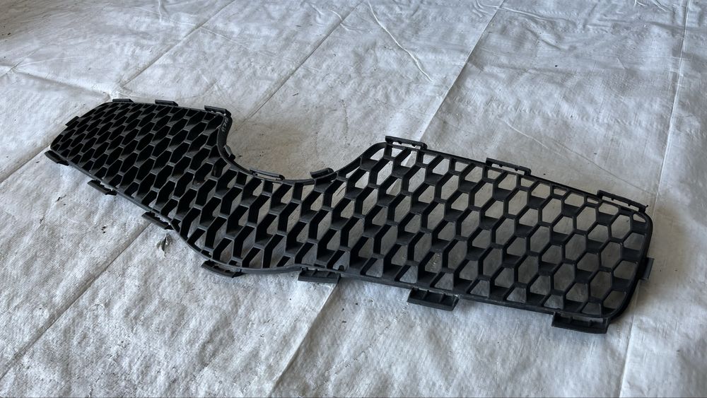 3 броя решетки Toyota Yaris 2005-2011