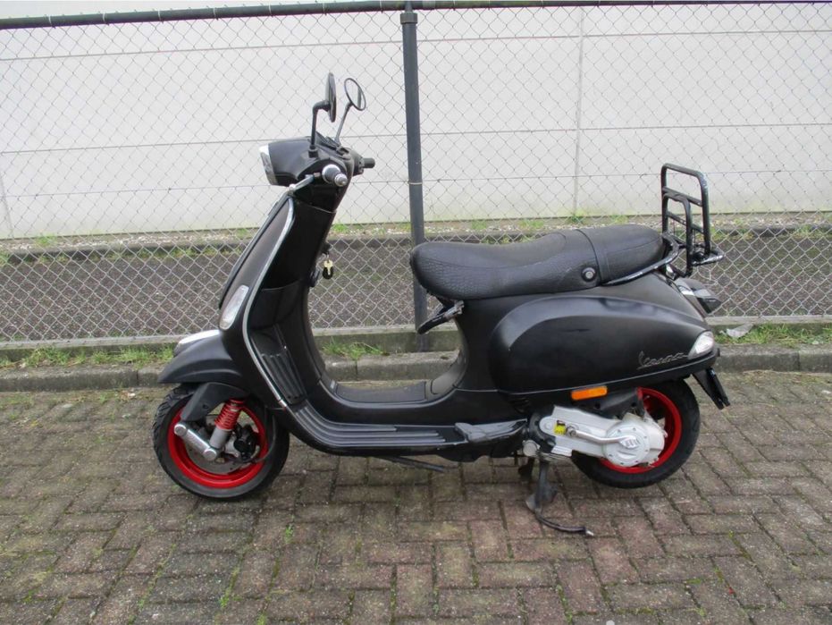 Scuter Vespa S Sport 4 T