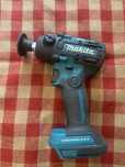 Makita DPV 300/ акумулаторна полираща машина