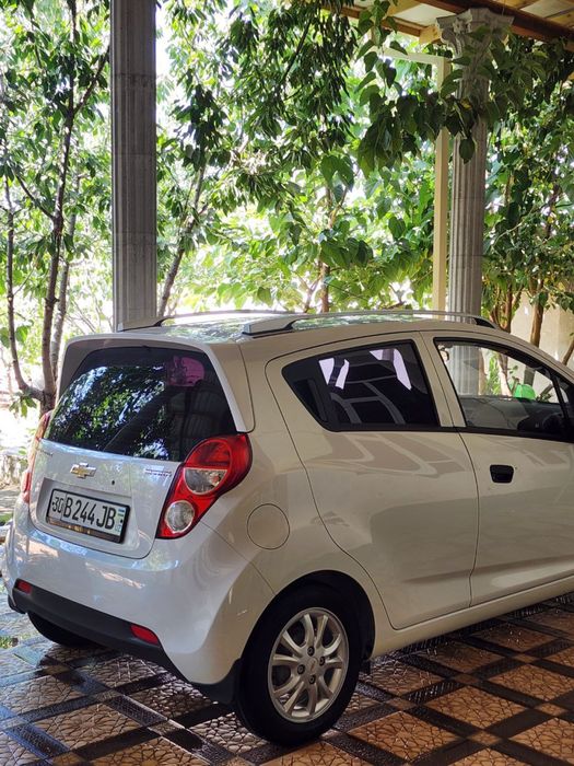 Спарк автомашина.