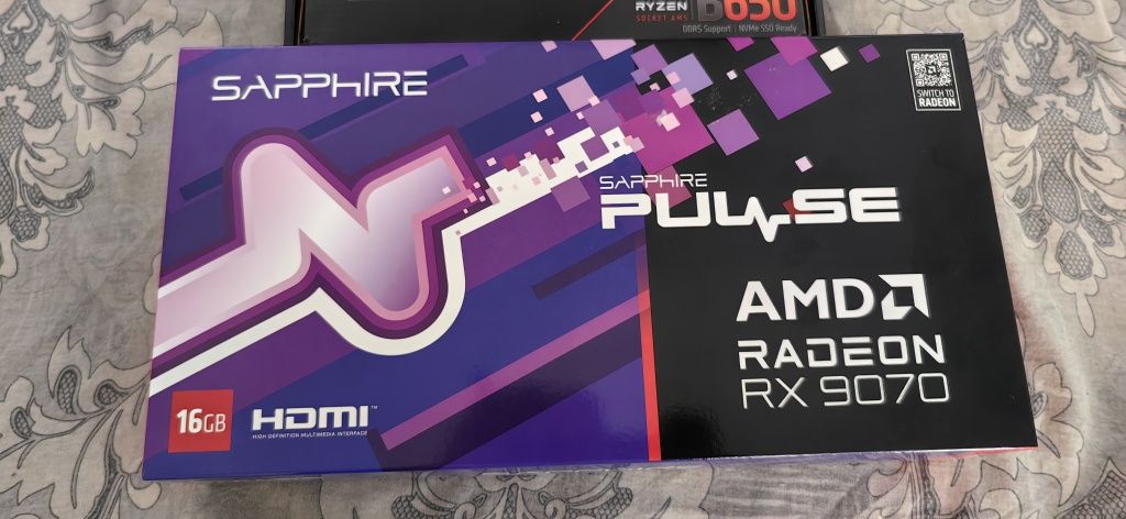 Pc gaming ryzen 5 7600x rx 9070 si 32 gb cu garantie 24 luni ram ddr 5