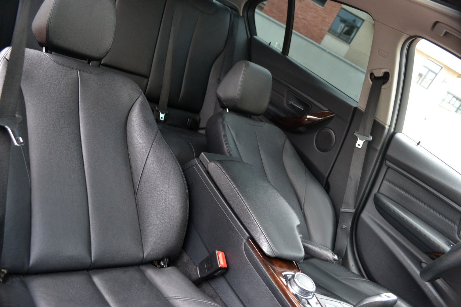 BMW 320d 184hp/Trapă/Head up display/Bi-Xenon adaptiv