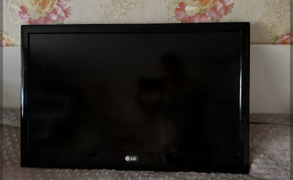 Два телевизора лдж