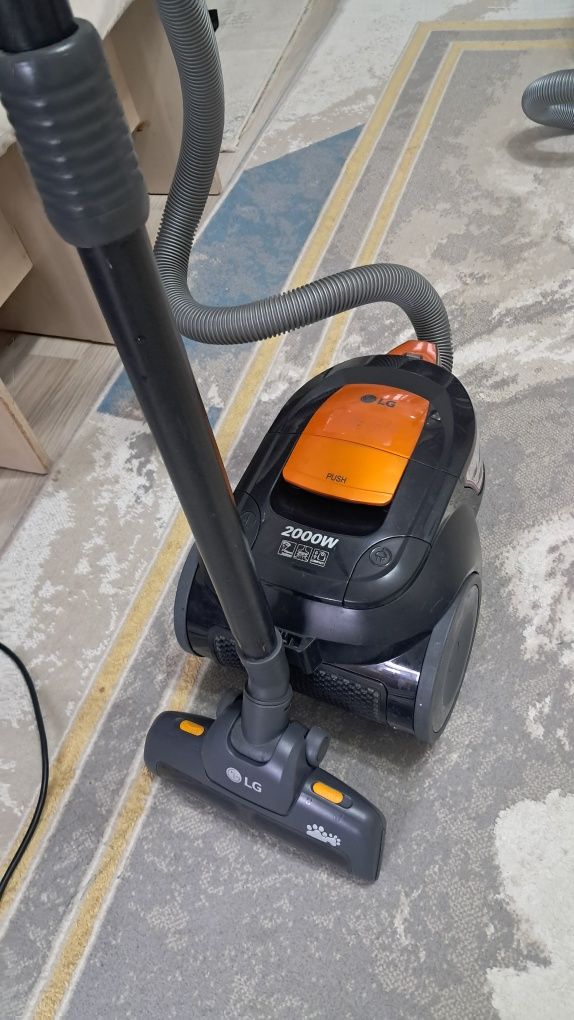 Продам пылесос лджи