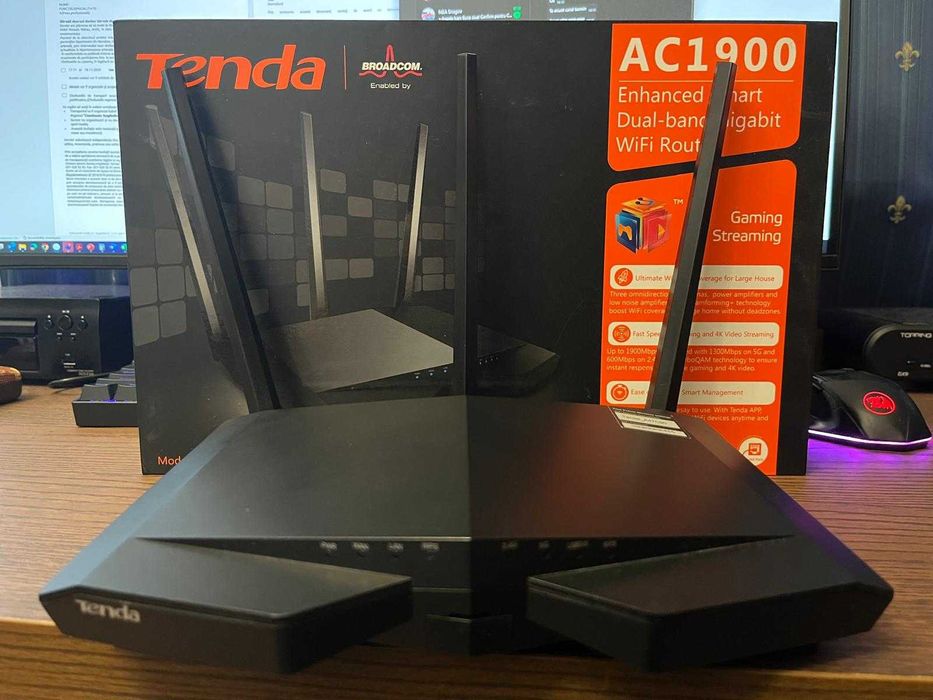 Router Tenda AC18 AC1900