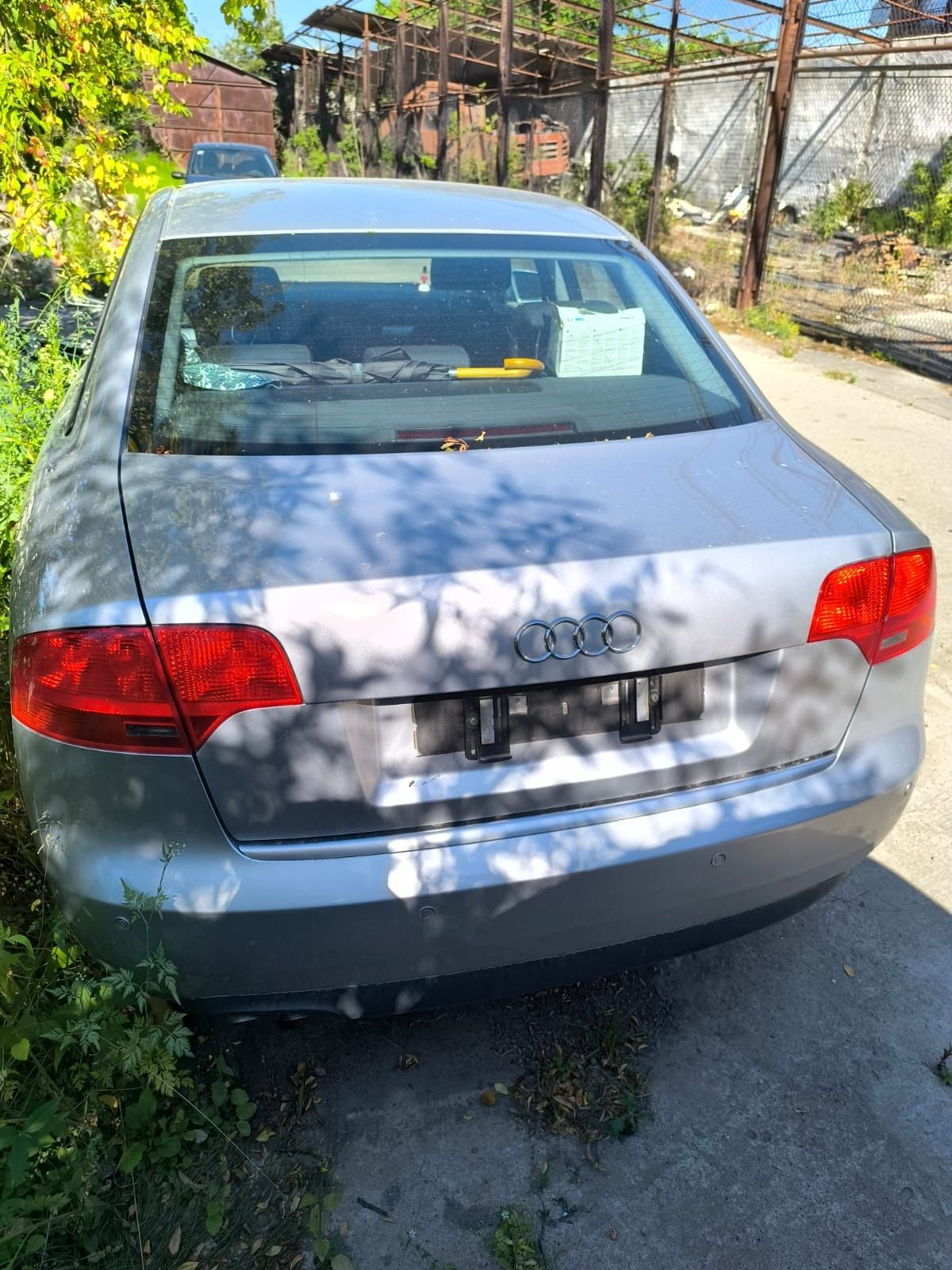 Audi A4 B7 avariat