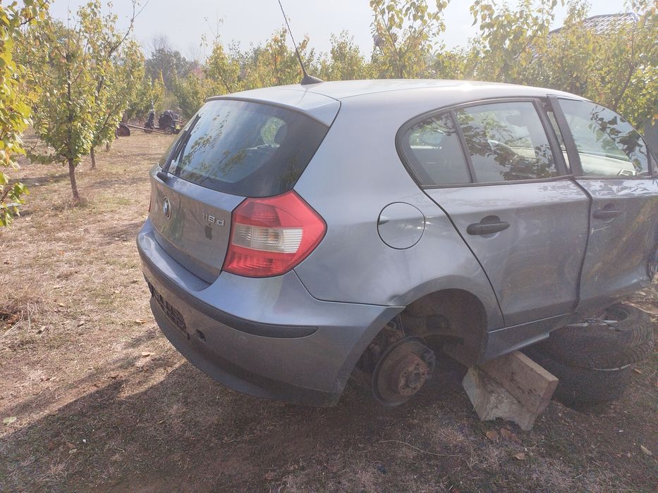 Dezmembrez / piese bmw e87 118d 122 cp 2005