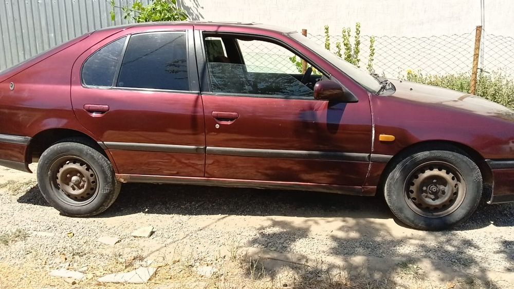 Автомобиль Nissan Primera