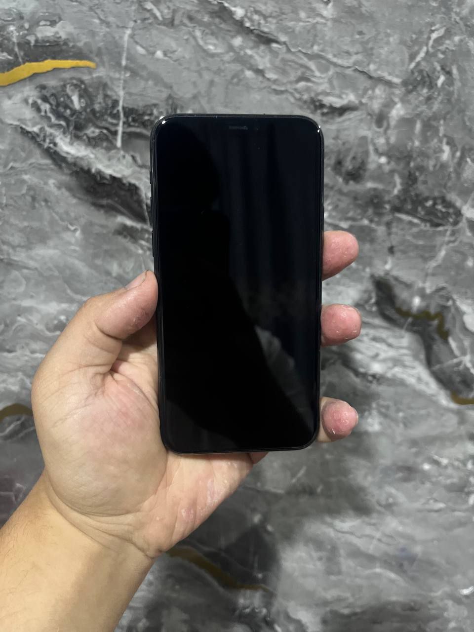 Ayfon 11pro qora rang