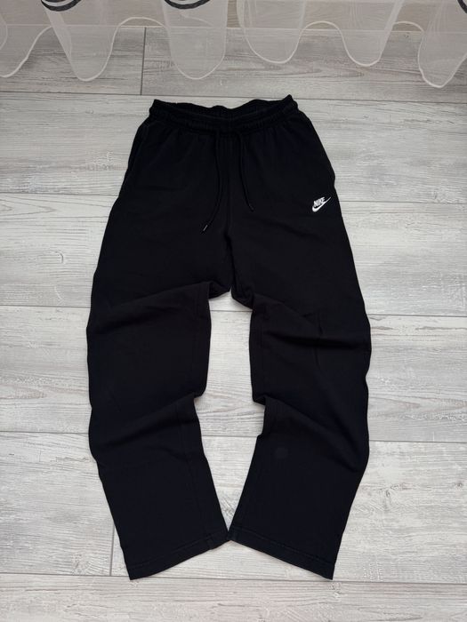 Мъжко! Чисто нов оригиналeн анцуг Nike Joggers с прави крачоли