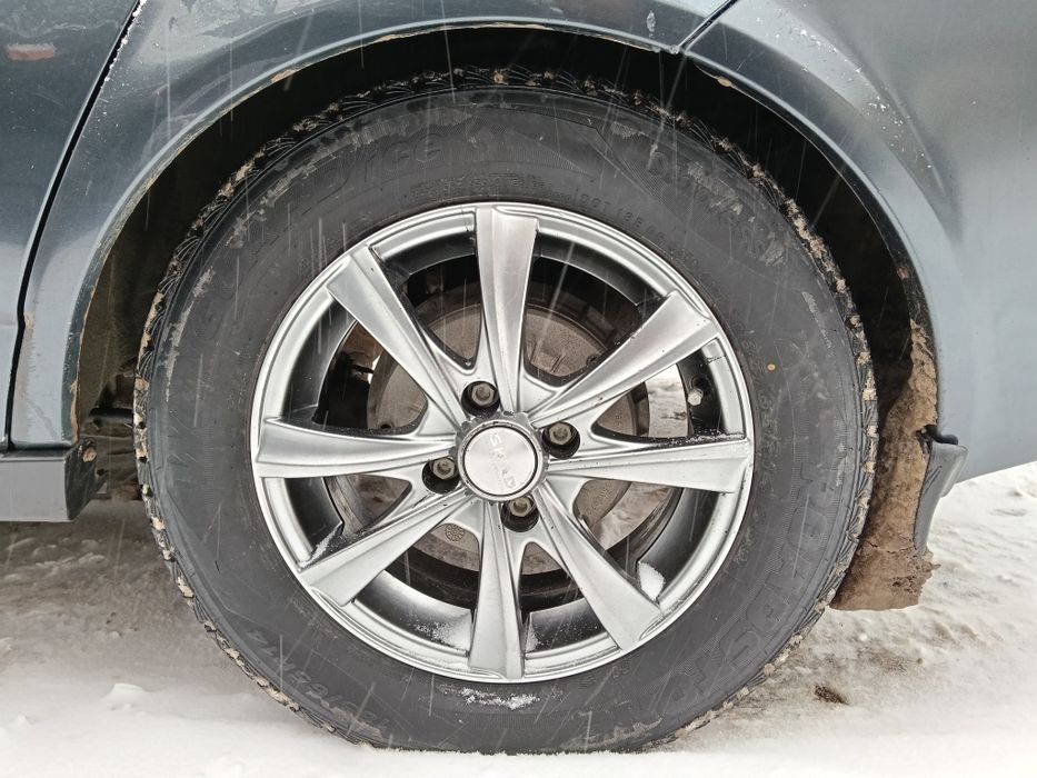 Комплект титановых дисков с зимней резиной (липучка)