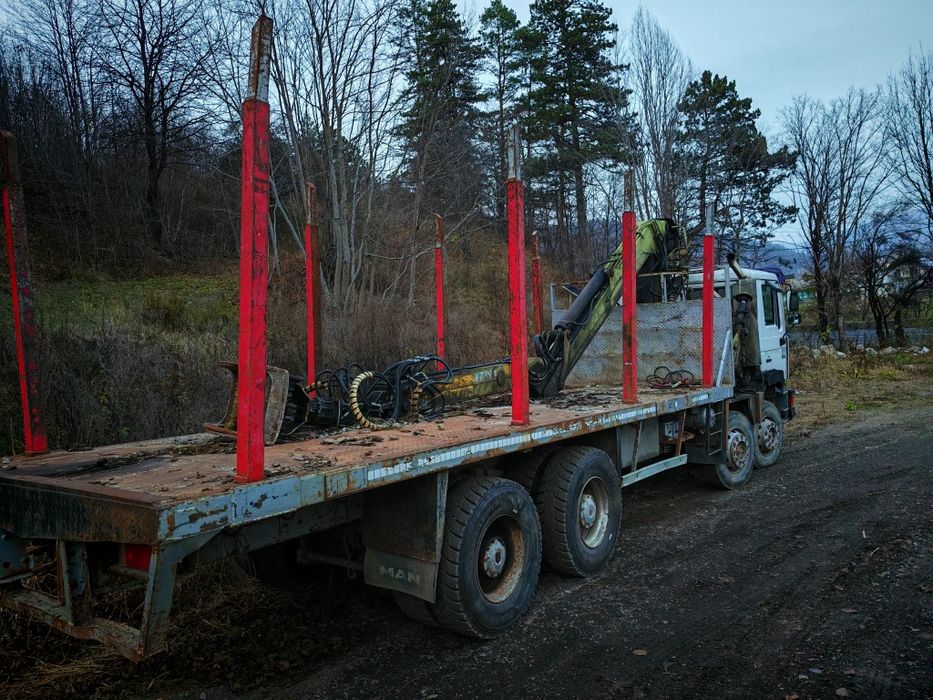 Autoutilitara transport lemn