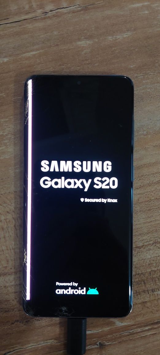 Samsung S20 - display defect
