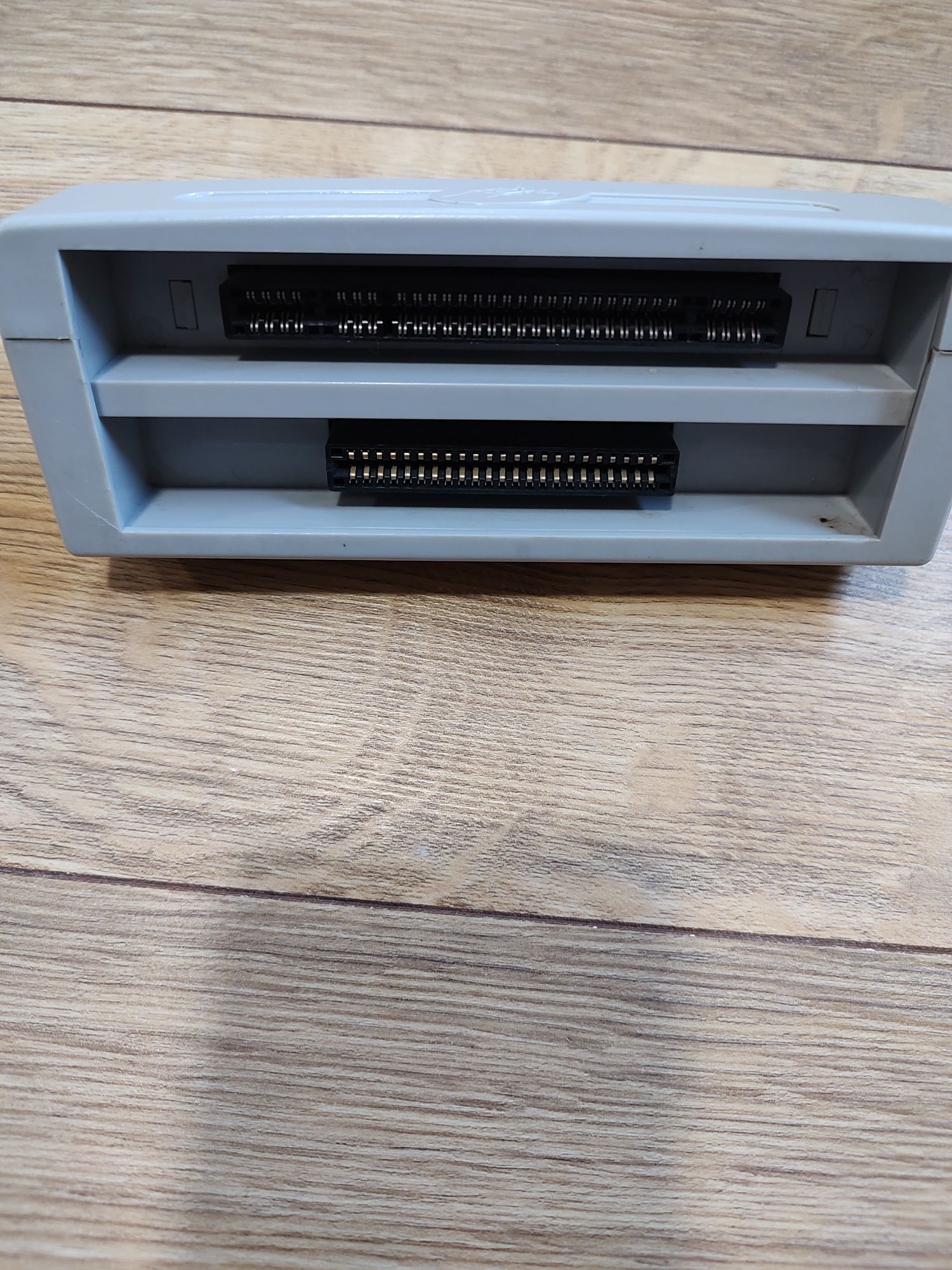 Vând convertor Super Nintendo  NTSC-PAL C