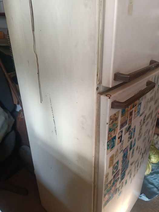 Продам холодильник