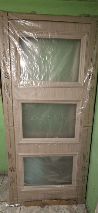 Продовам интериорни врати без каса
