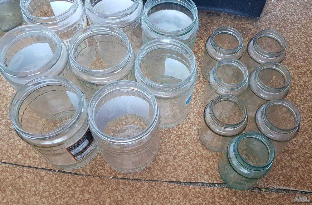 продавам   буркани малки и големи с винт 400-720 мл