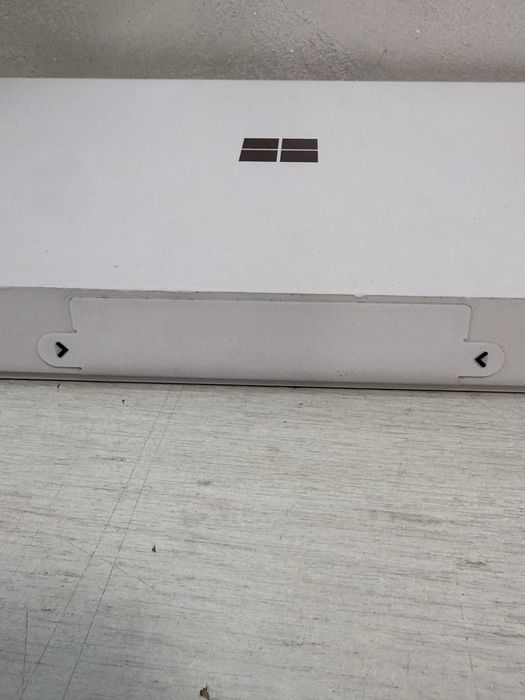 Microsoft Surface Pro Snapdragon X Plus 16/256gb sigilata !