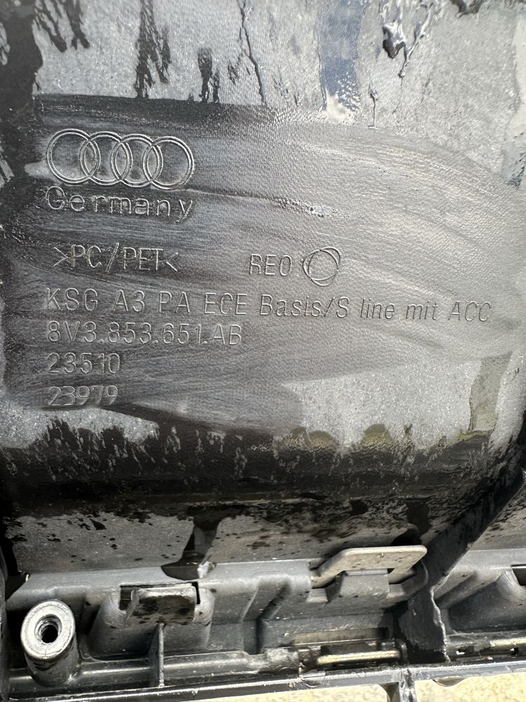 Bară față grilă radiiator audi a3.8v s linne facelift.8v3807437.am.