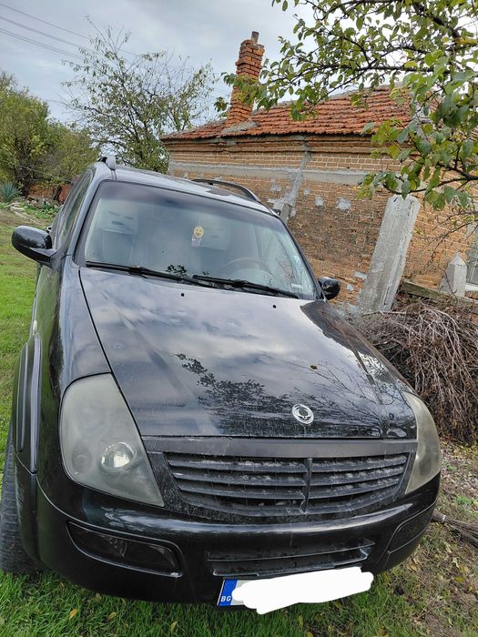 Санг Йонг Рекстън