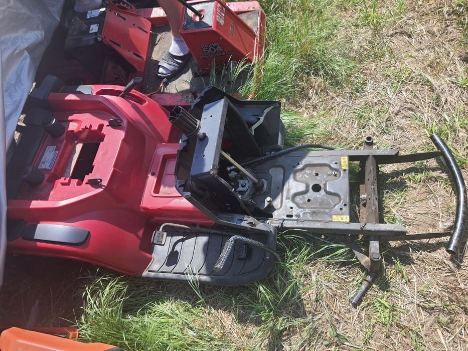 Sasiu pentru tractoras gazon.
Bun pentru un proiect cu motocultor.
Se