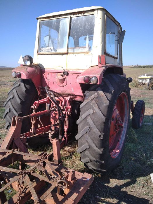 Трактор юмз 6 л, вентилаторна пръскачка, култиватор