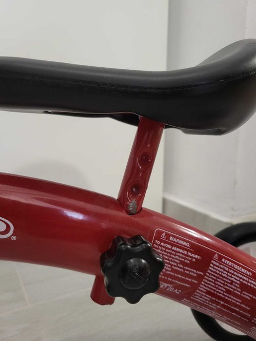 Tricicleta / Cvadriciclu FARA pedale Radio Flyer Scoot About, NOU.