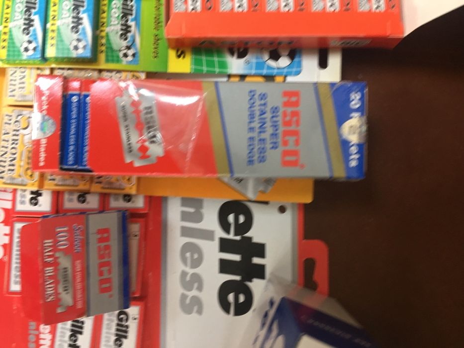 военни несесери