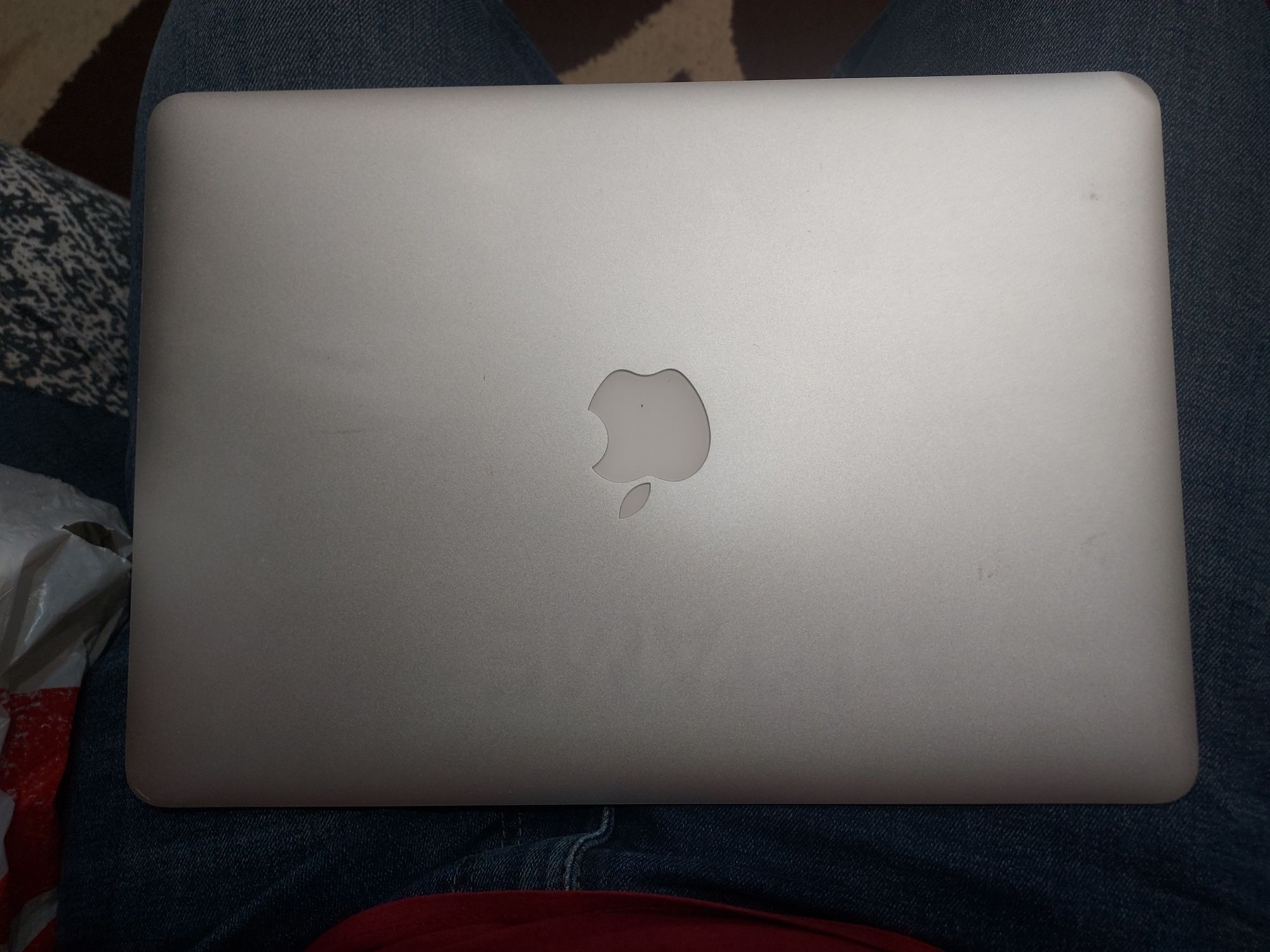 Vand sau schimb Macbook air