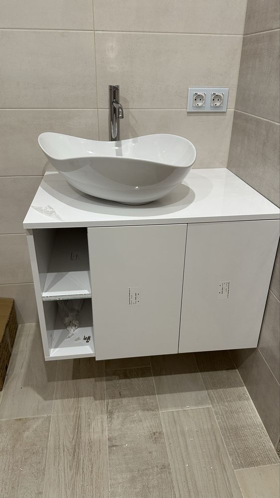 Конзолен Шкаф за баня MDF