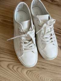 Бели обувки ZARA