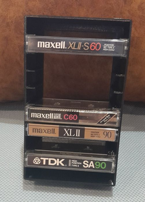 Стойки за аудио касети