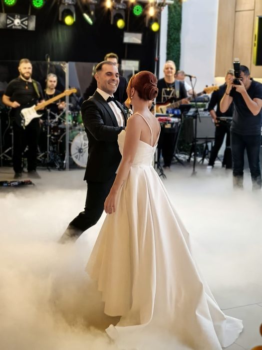 Rochie de mireasa deosebita