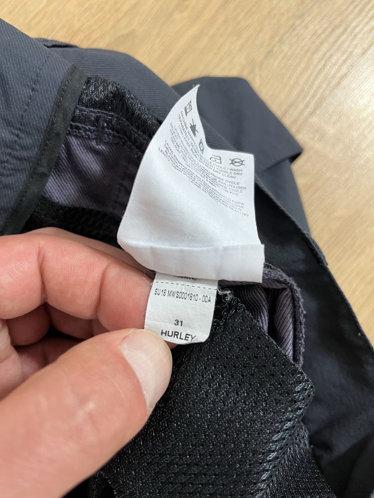 Carhartt,Hurley/Nike къси панталони размер 31-32