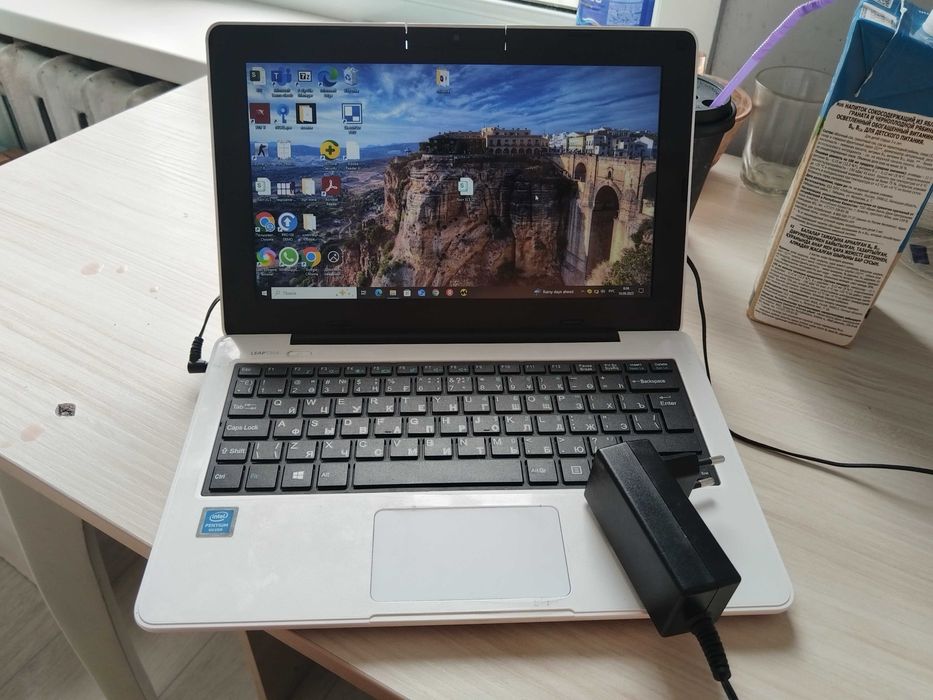 Ноутбук Leap T304 11.6/ 4гб . SSD 128 mg. Win 10