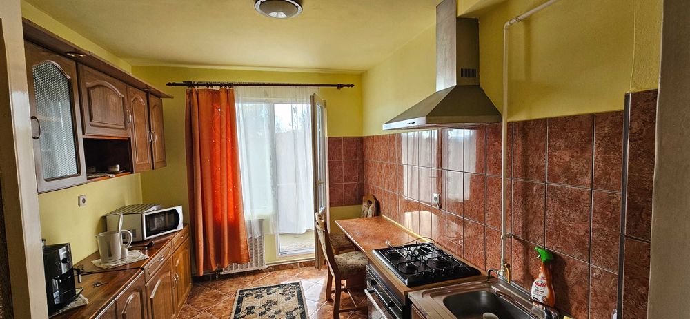 Apartament cu 4 camere, 2 băi, 2 terase – ultracentral, Sovata