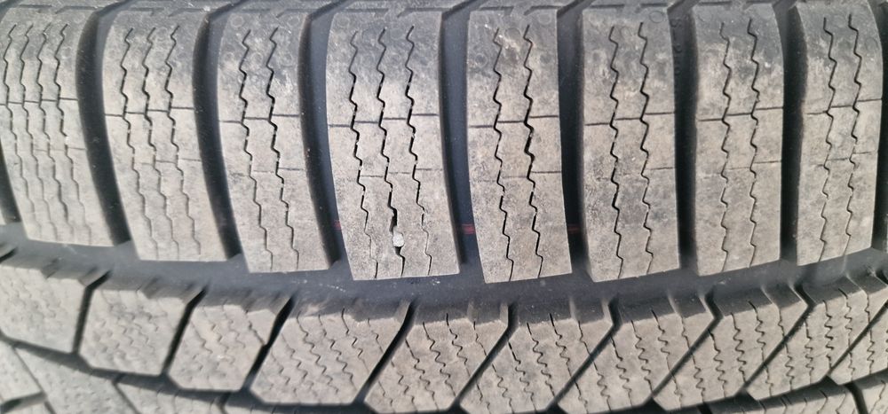Гуми Continental Winter Control 225/45R19