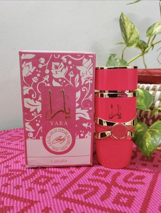 Vand Parfum Lattafa Yara Candy