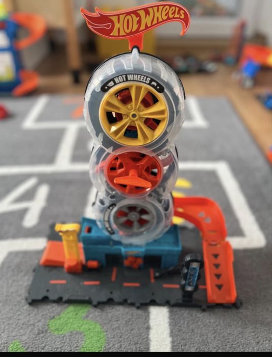 Set joaca Hot Wheels City - vulcanizare auto