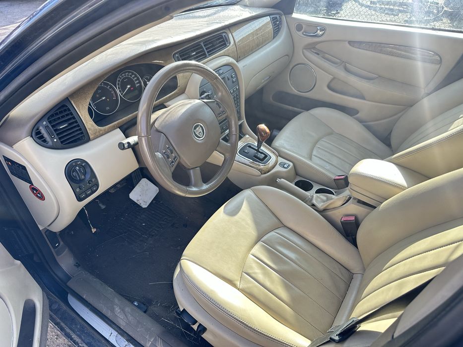 Ягуар Jaguar Х тайп на части 2.5 бензин 4х4