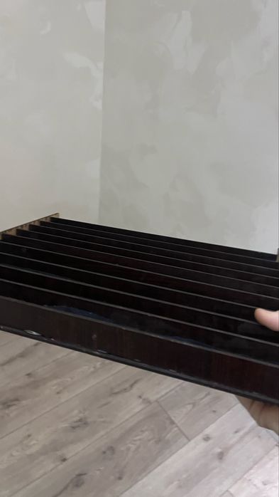 Хар хил аксусураларга витрина