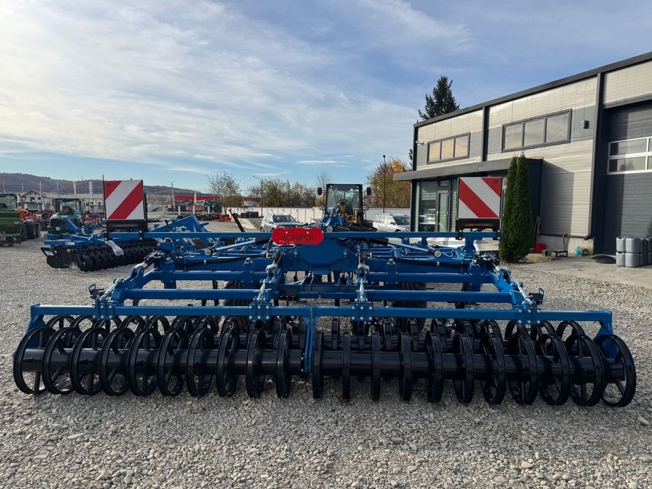 Gruber , Cultivator tractat 4,0-5,0m Marca Agripol