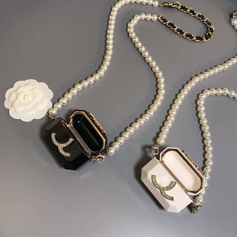CHANEL мини чанта